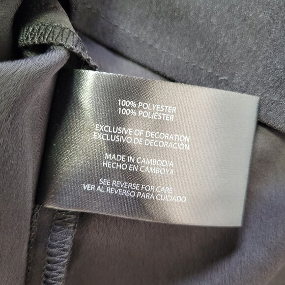 Banana Republic Women's Black Short Sleeve V-Neck Blouse Size Large New - Picture 9 of 11